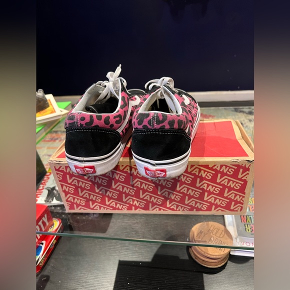 Men’s size 12 Vans. Pink leopard. - Picture 3 of 8